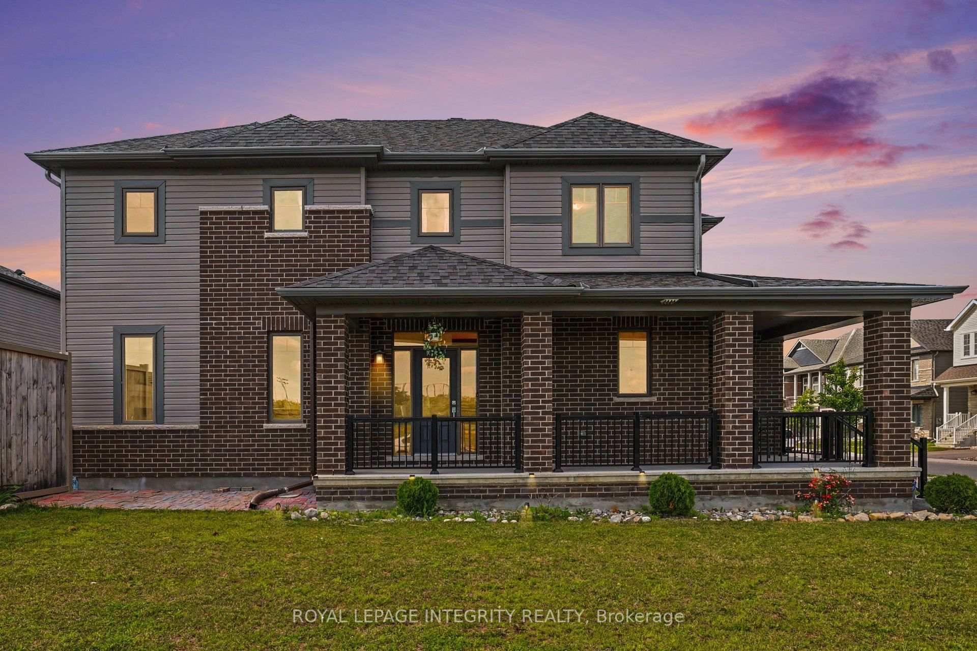 301 Cloyne Crescent, Ottawa, ON