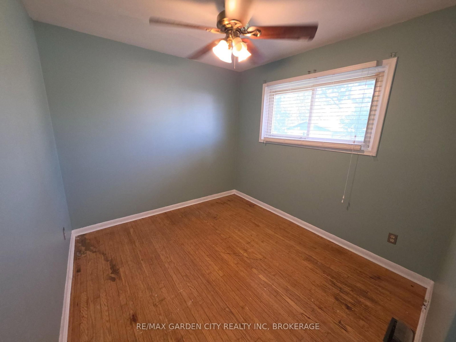 316 Davis Street • Thorold, ON photo 10