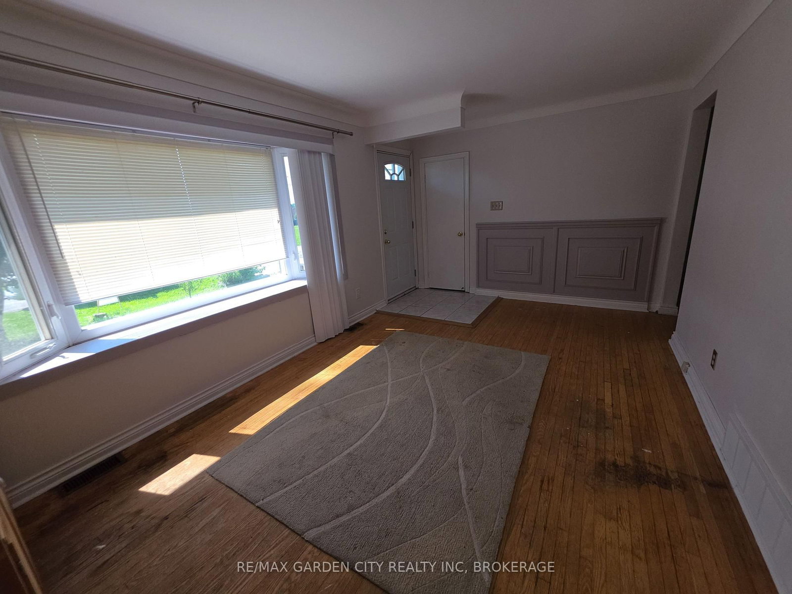 316 Davis Street • Thorold, ON photo 6