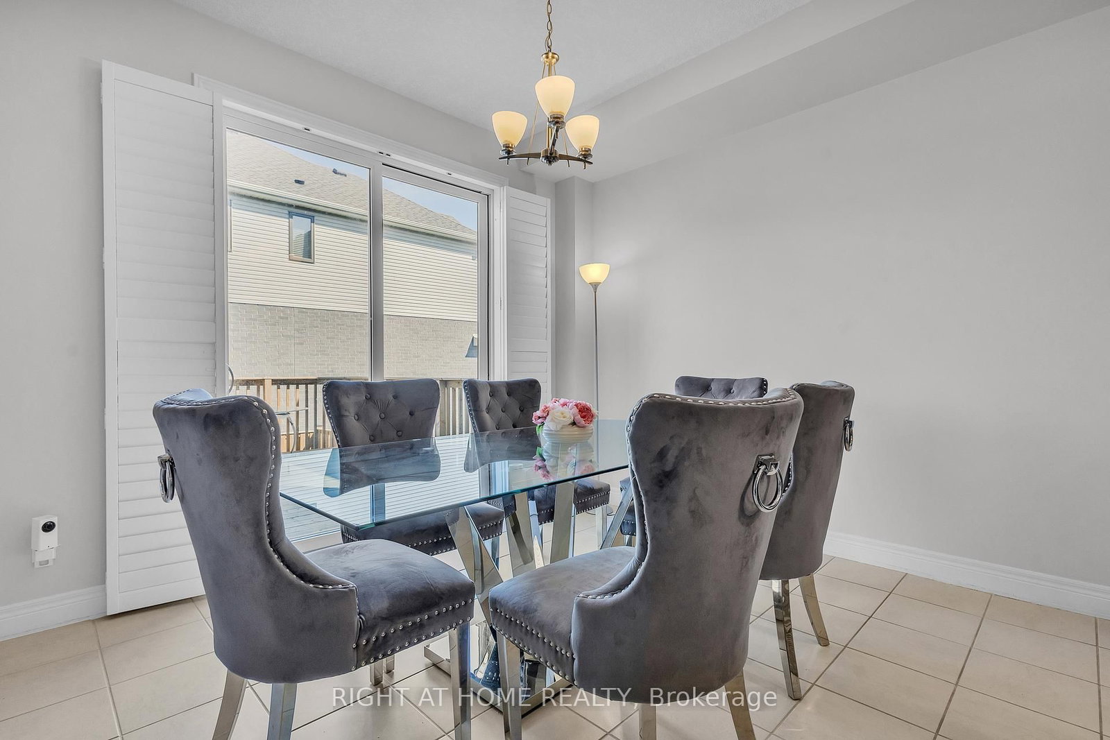 321 Carriage Way • Waterloo, ON photo 16