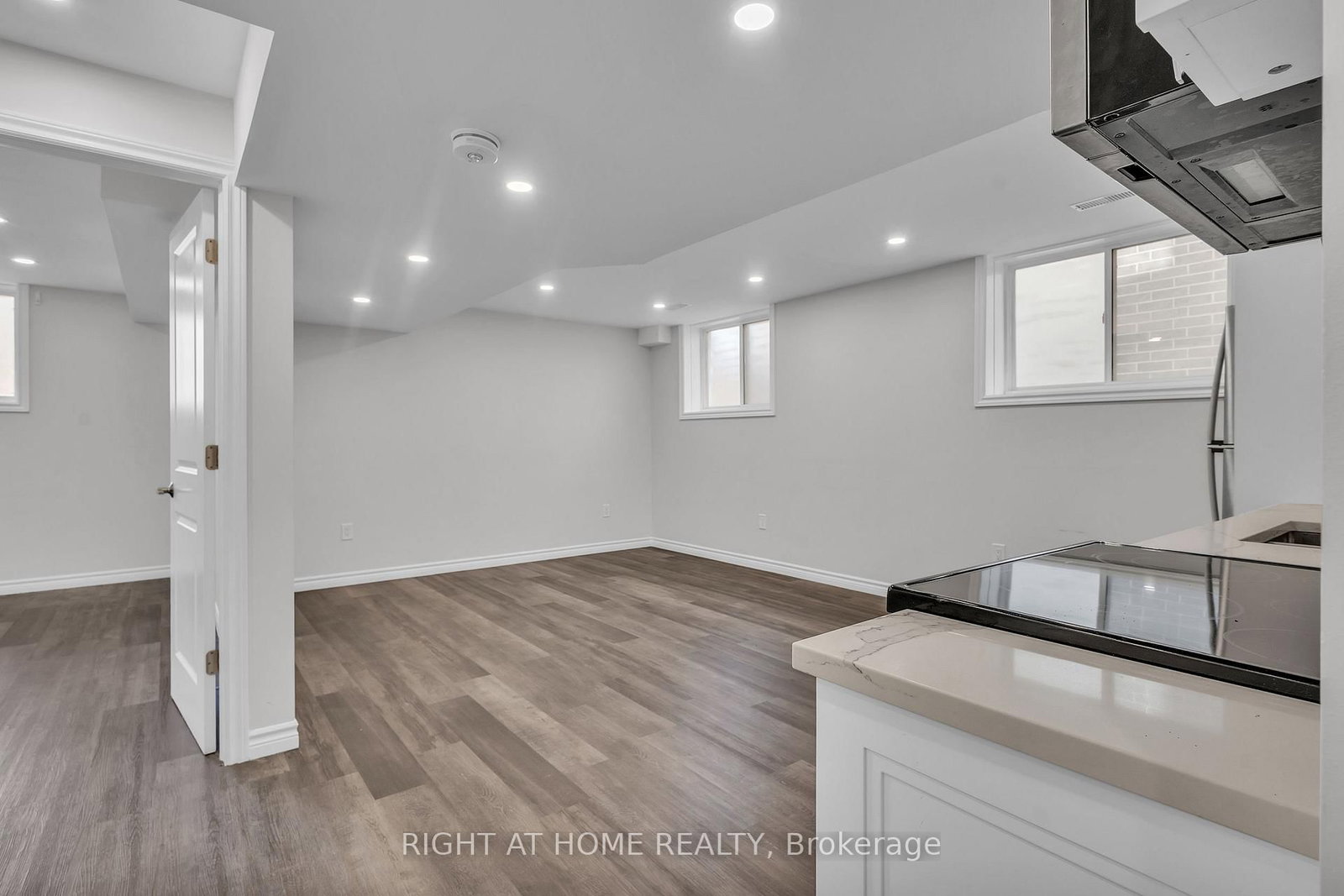 321 Carriage Way • Waterloo, ON photo 37