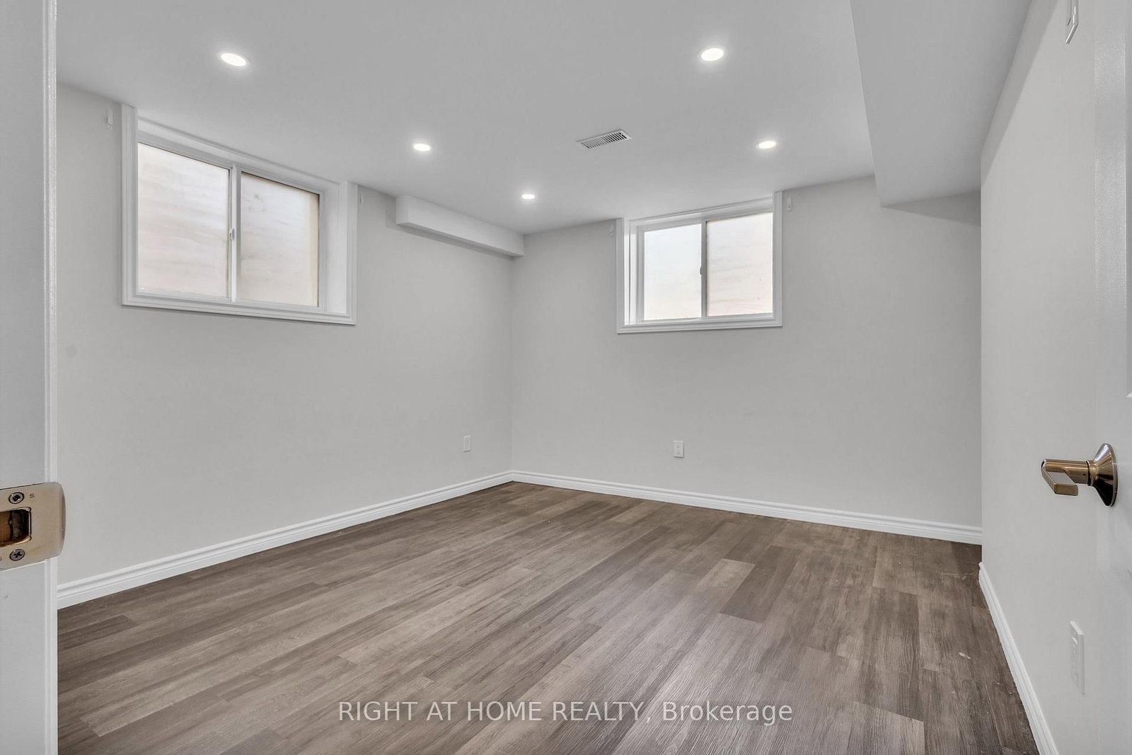 321 Carriage Way • Waterloo, ON photo 41