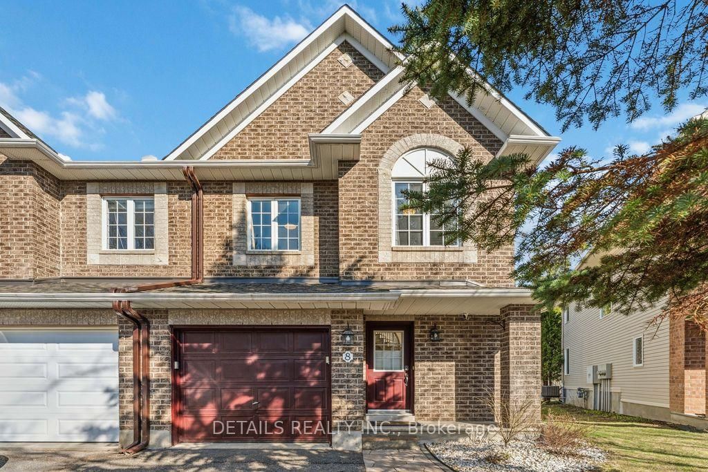 8 Wimbledon Way • Ottawa, ON photo 2