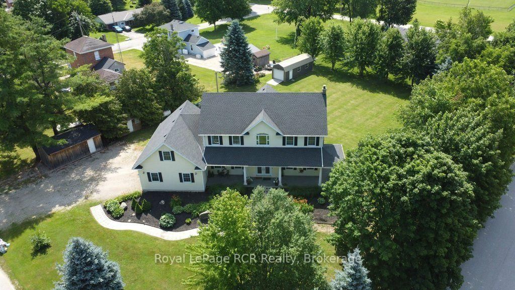 2020 John Street • Howick, ON photo 44