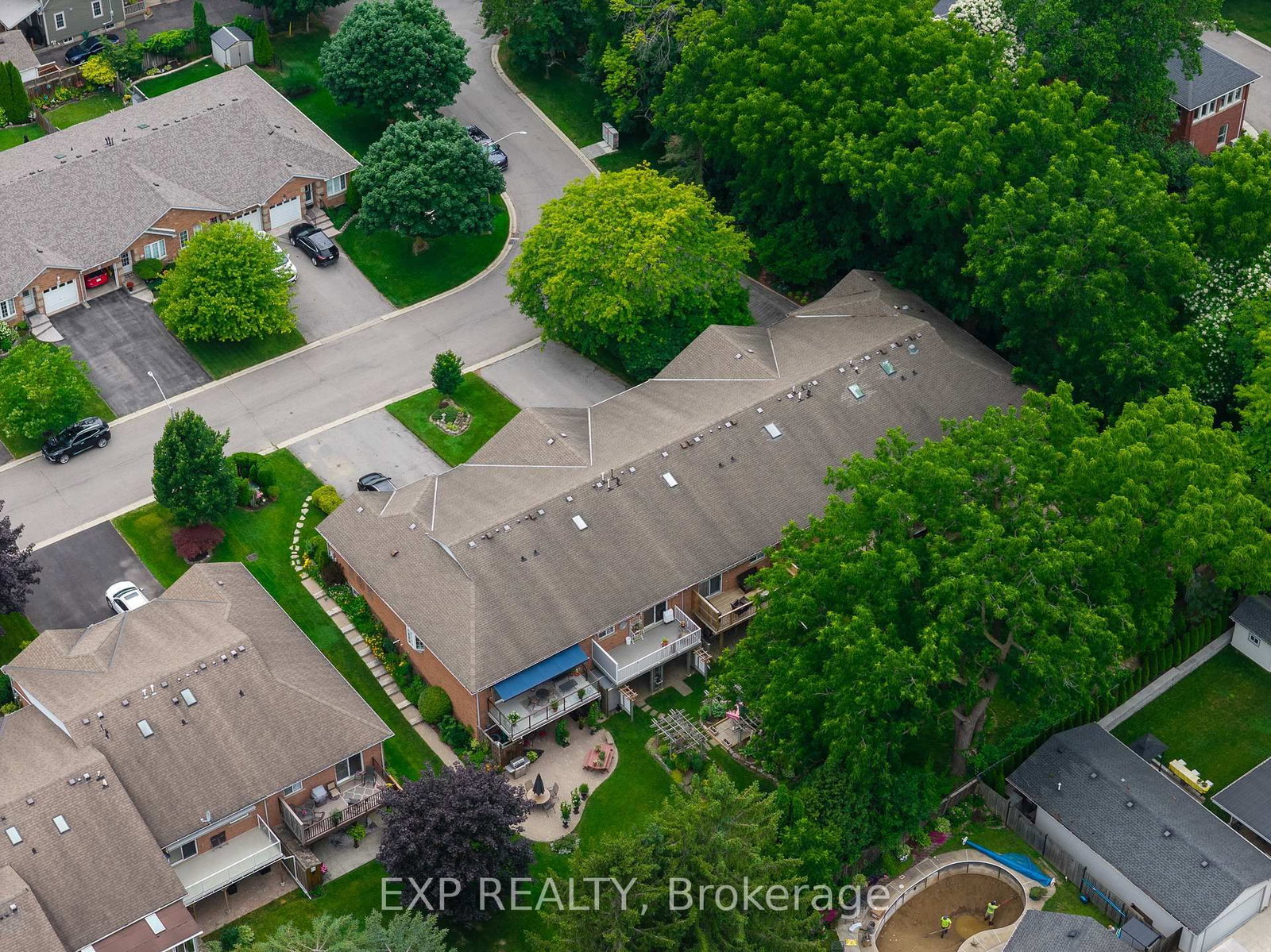 9 KINSMAN Court S • Pelham, ON photo 11