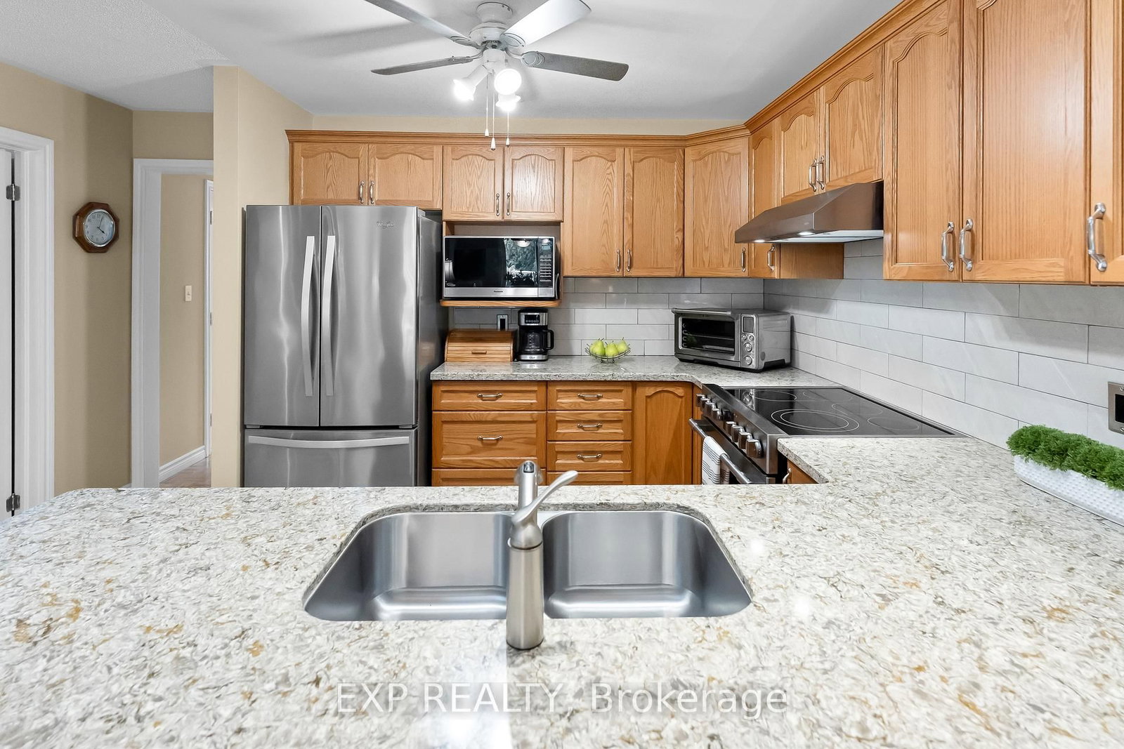 9 KINSMAN Court S • Pelham, ON photo 18