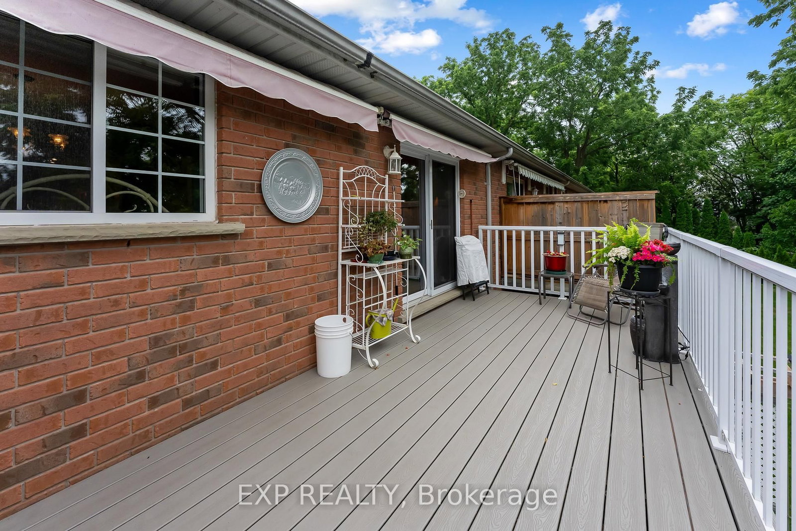 9 KINSMAN Court S • Pelham, ON photo 2