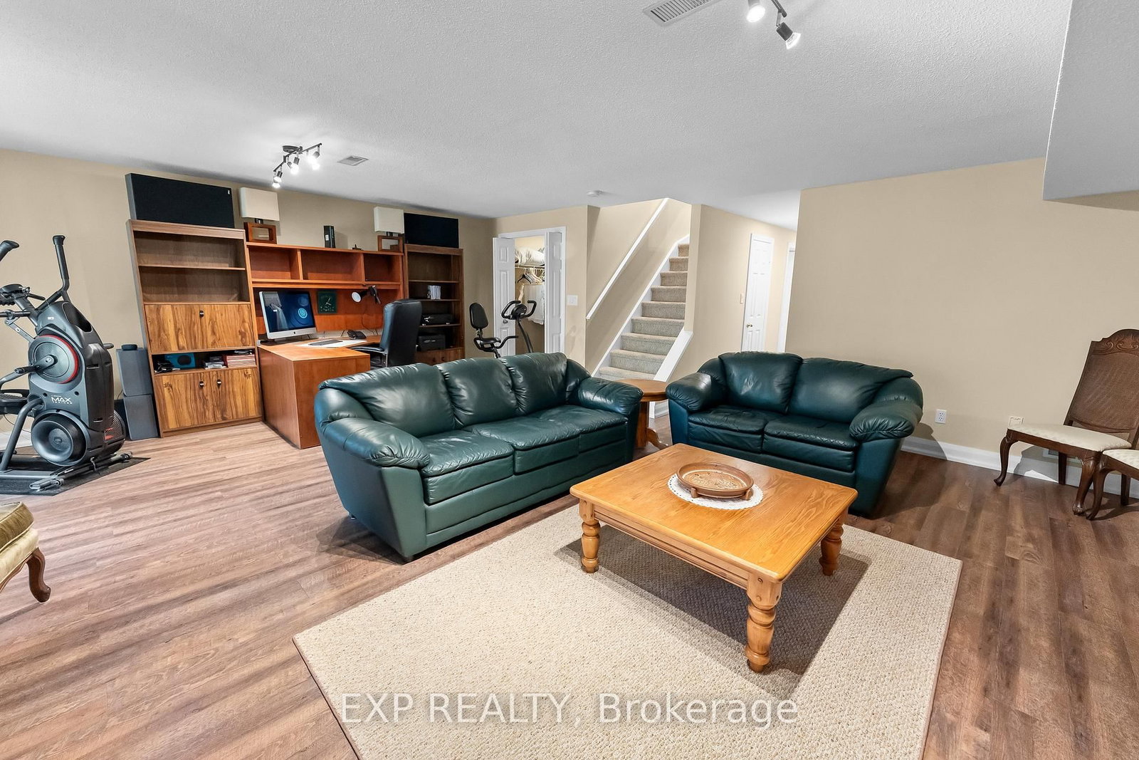9 KINSMAN Court S • Pelham, ON photo 30