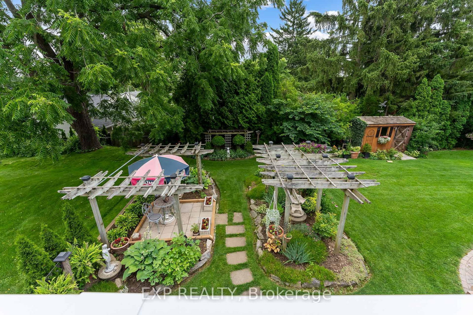 9 KINSMAN Court S • Pelham, ON photo 7