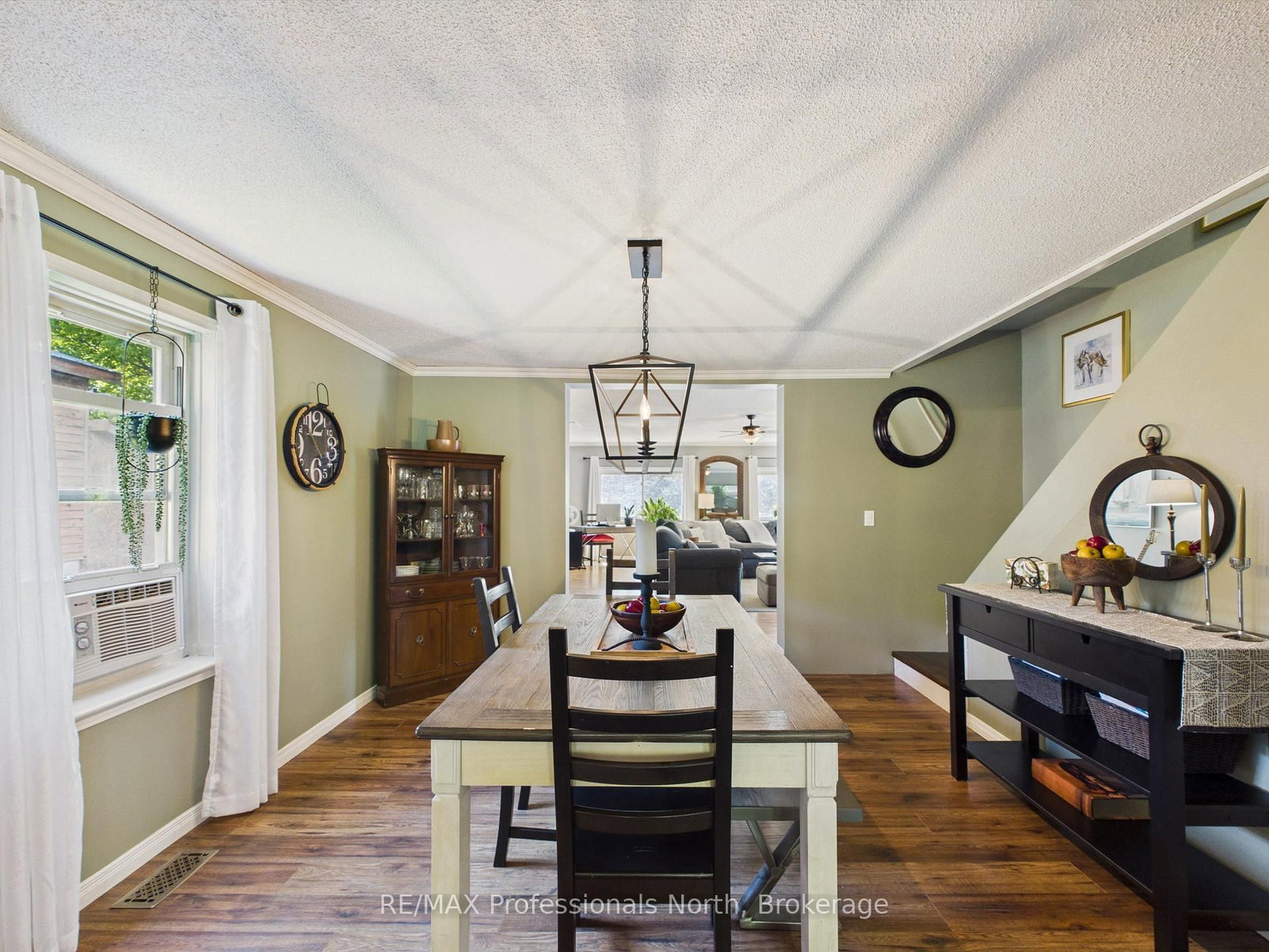 36 EDWARD Street • Bracebridge, ON photo 22