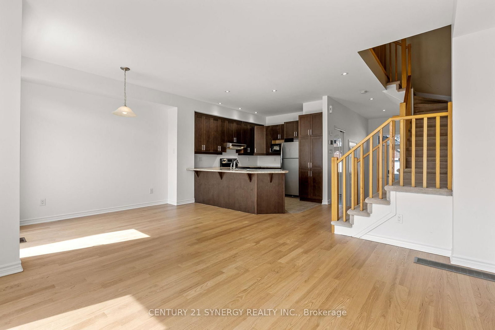 430 Foxhall Way • Ottawa, ON photo 10