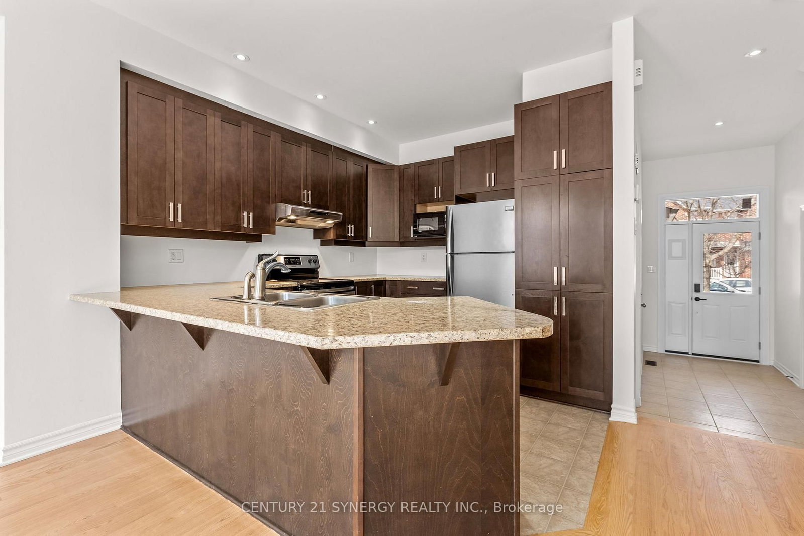 430 Foxhall Way • Ottawa, ON photo 13