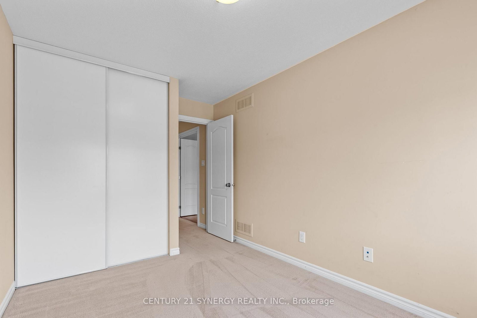 430 Foxhall Way • Ottawa, ON photo 19