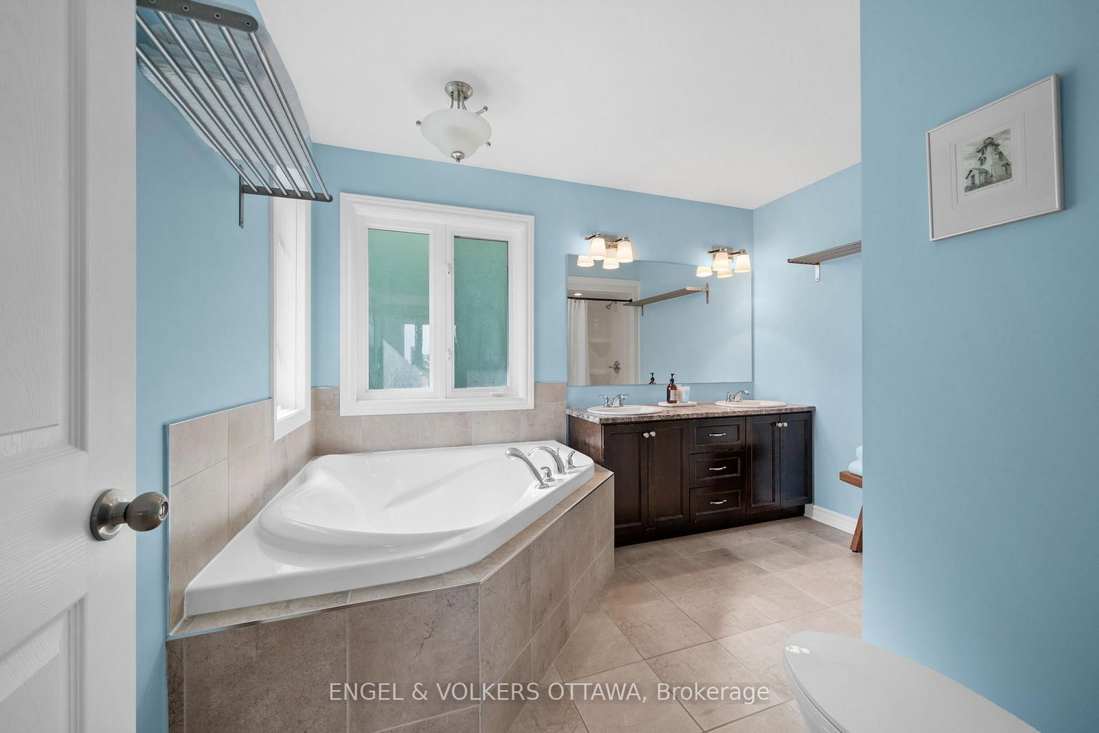 140 Station Trail • Russell, ON photo 25