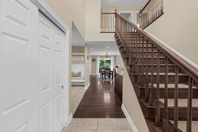 140 Station Trail • Russell, ON photo 6