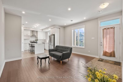 725 Dearborn Private