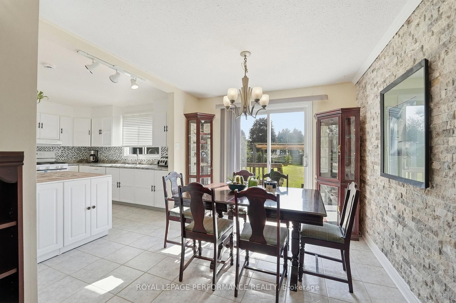 1084 Eadie Road • Russell, ON photo 5