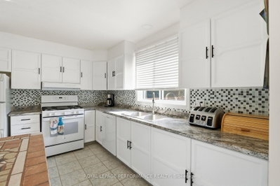 1084 Eadie Road • Russell, ON photo 9