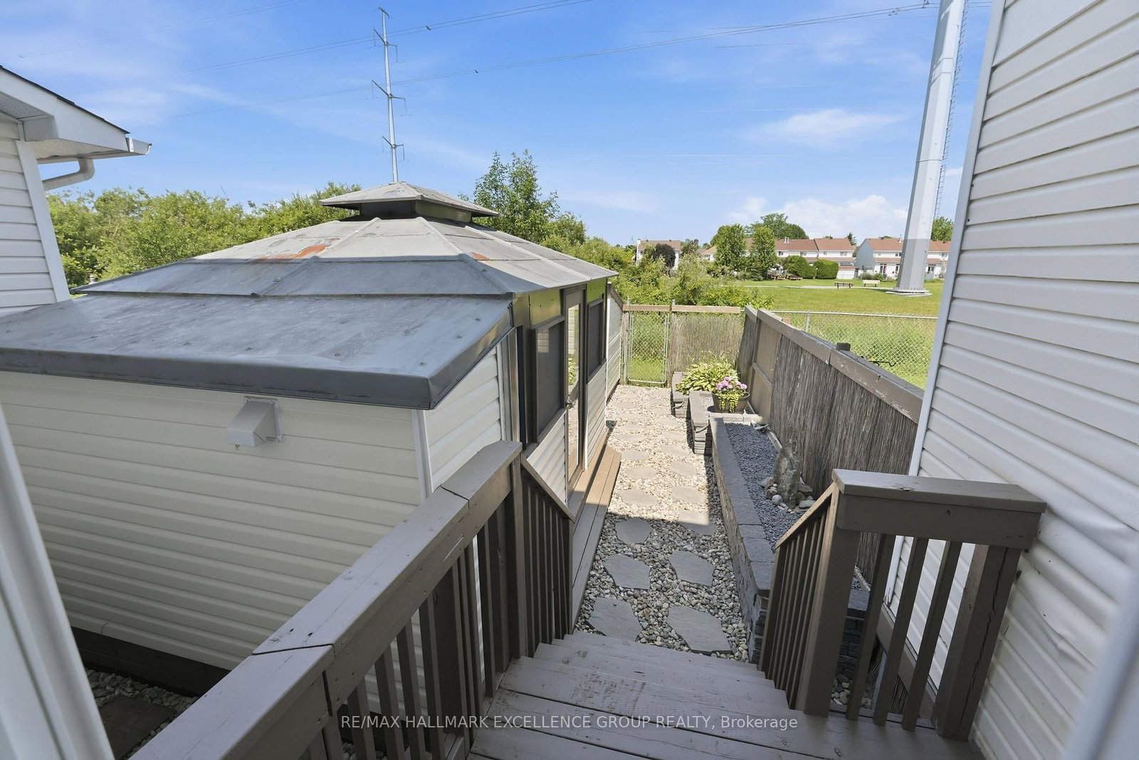 887 Nesting Way • Ottawa, ON photo 40