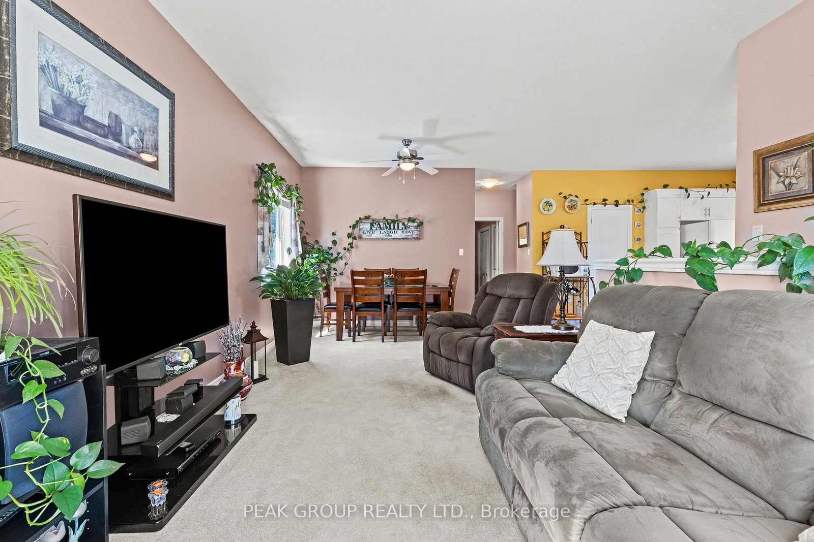 7876 Charnwood Avenue • Niagara Falls, ON photo 10
