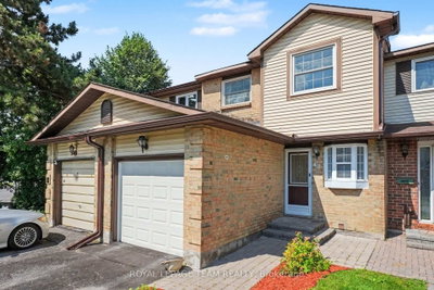 42 Sundback Lane • Kanata, ON photo 2