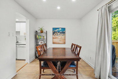 42 Sundback Lane • Kanata, ON photo 6