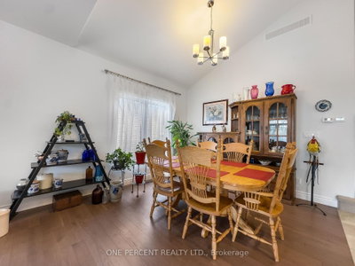 20 TRINITY Court • Belleville, ON photo 9
