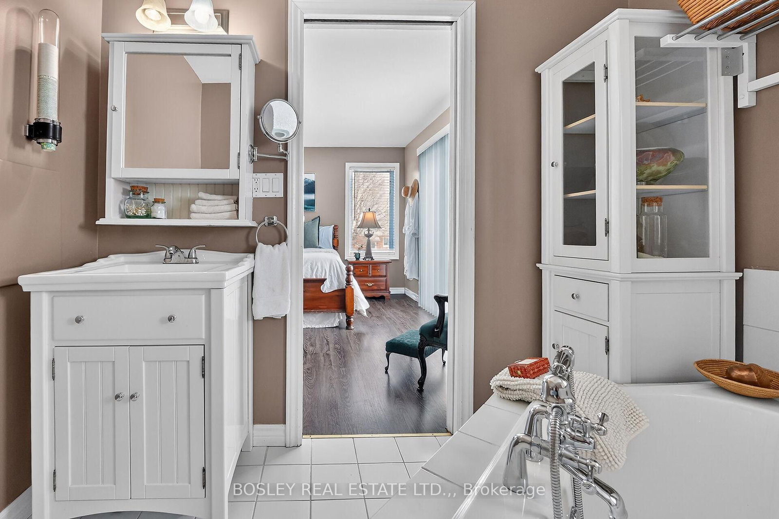 910 Holloway Bay Road • Fort Erie, ON photo 16