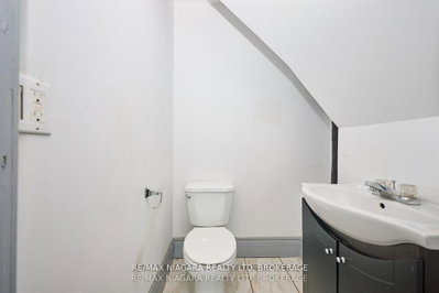 105A Welland Avenue • St. Catharines, ON photo 8
