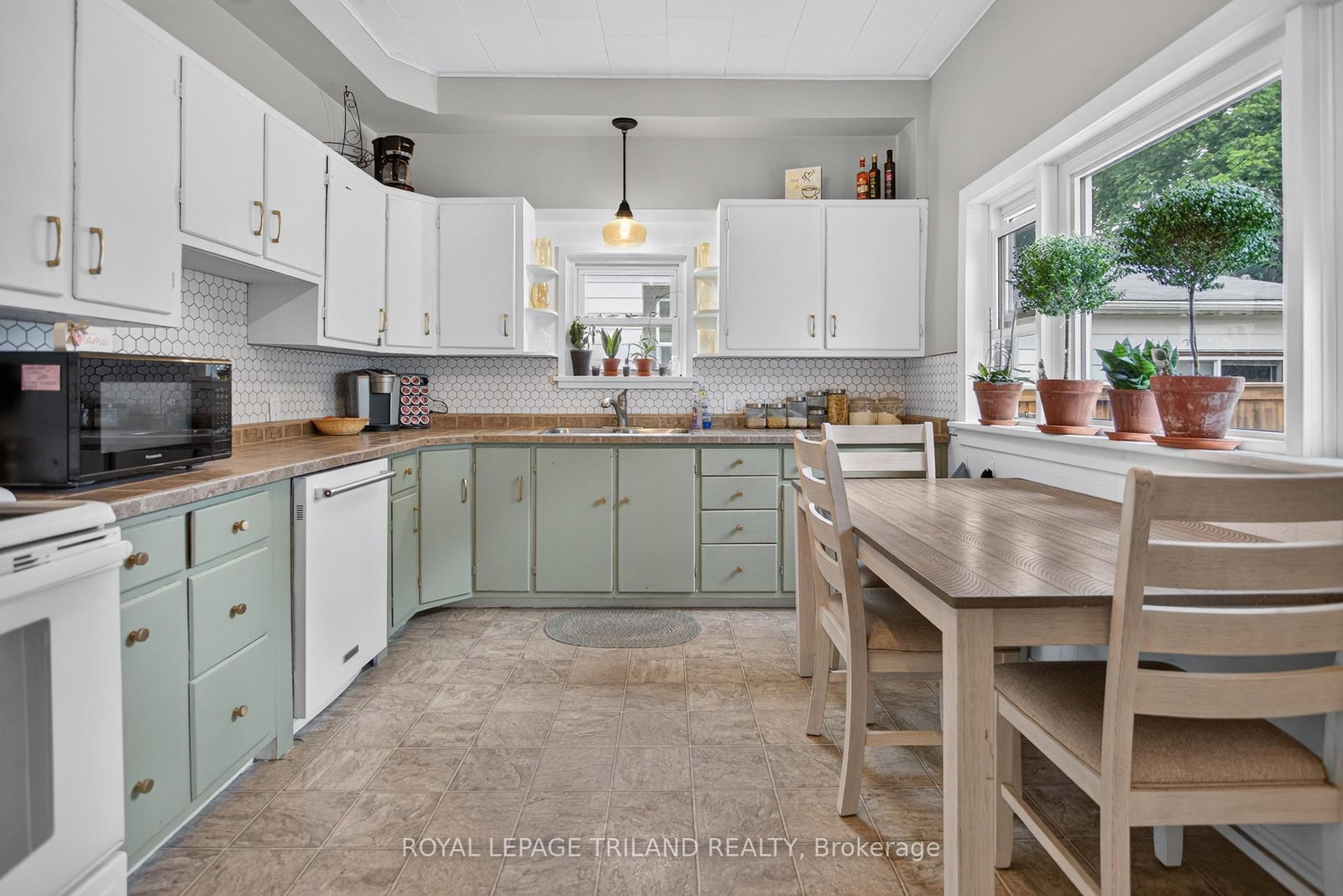 87 Chestnut Street • St. Thomas, ON photo 16