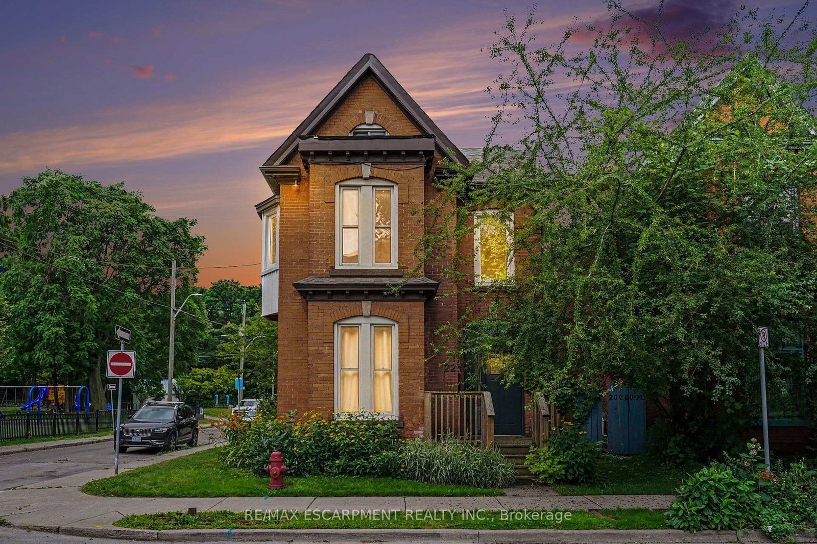 22 Stinson Street • Hamilton, ON photo 36