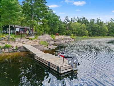 834 Eastshore Road • Georgian Bay, ON photo 2