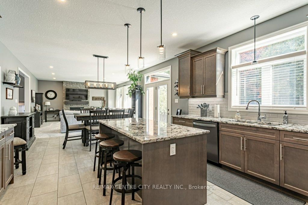 148 Elliott Trail • Thames Centre, ON photo 16