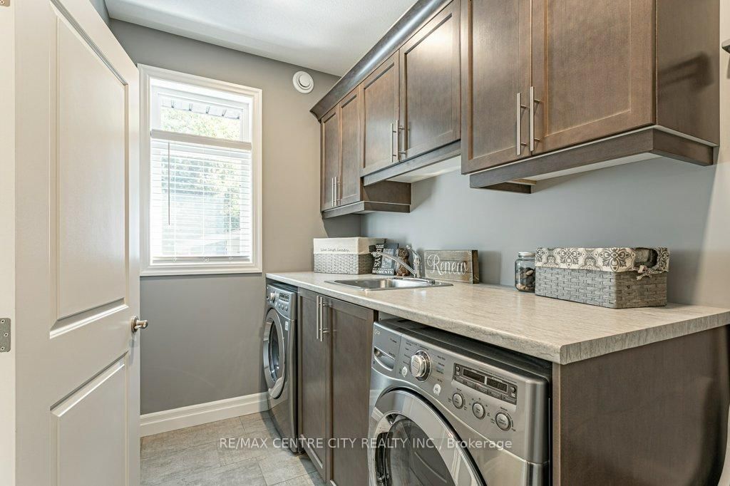 148 Elliott Trail • Thames Centre, ON photo 18