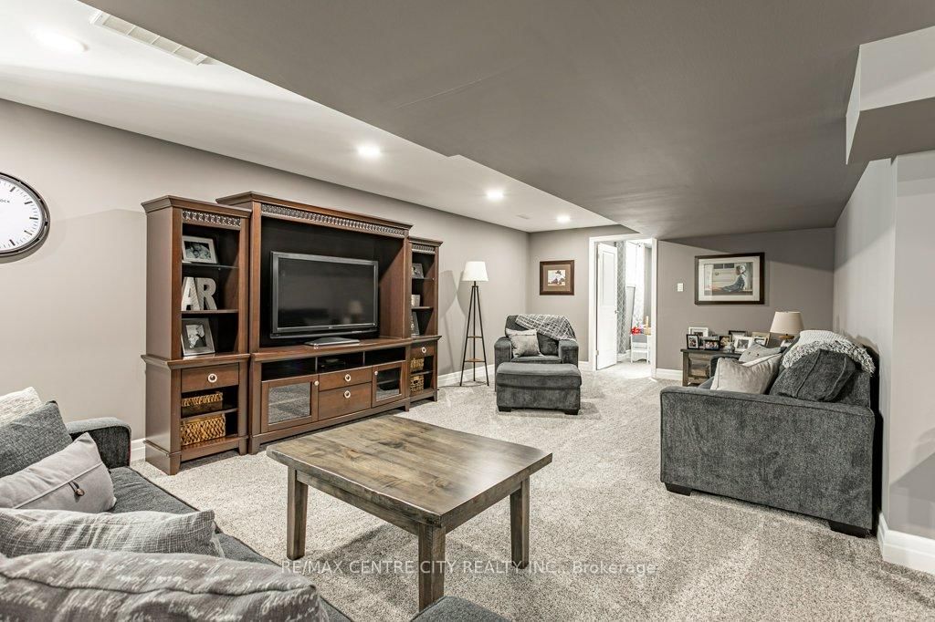 148 Elliott Trail • Thames Centre, ON photo 31