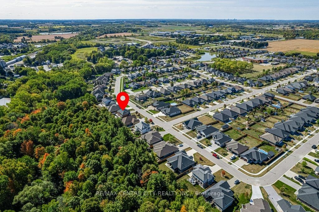 148 Elliott Trail • Thames Centre, ON photo 45