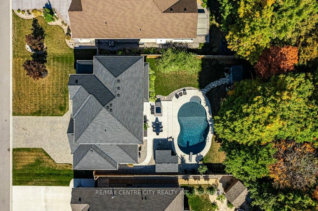 148 Elliott Trail • Thames Centre, ON photo 47
