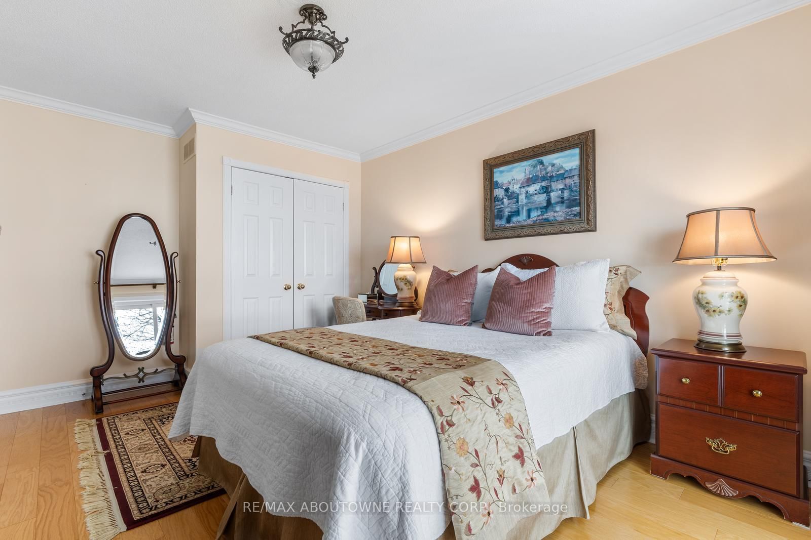 1 Twelfth Street • Grimsby, ON photo 28
