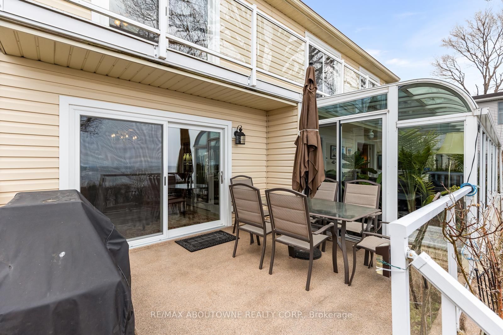 1 Twelfth Street • Grimsby, ON photo 38