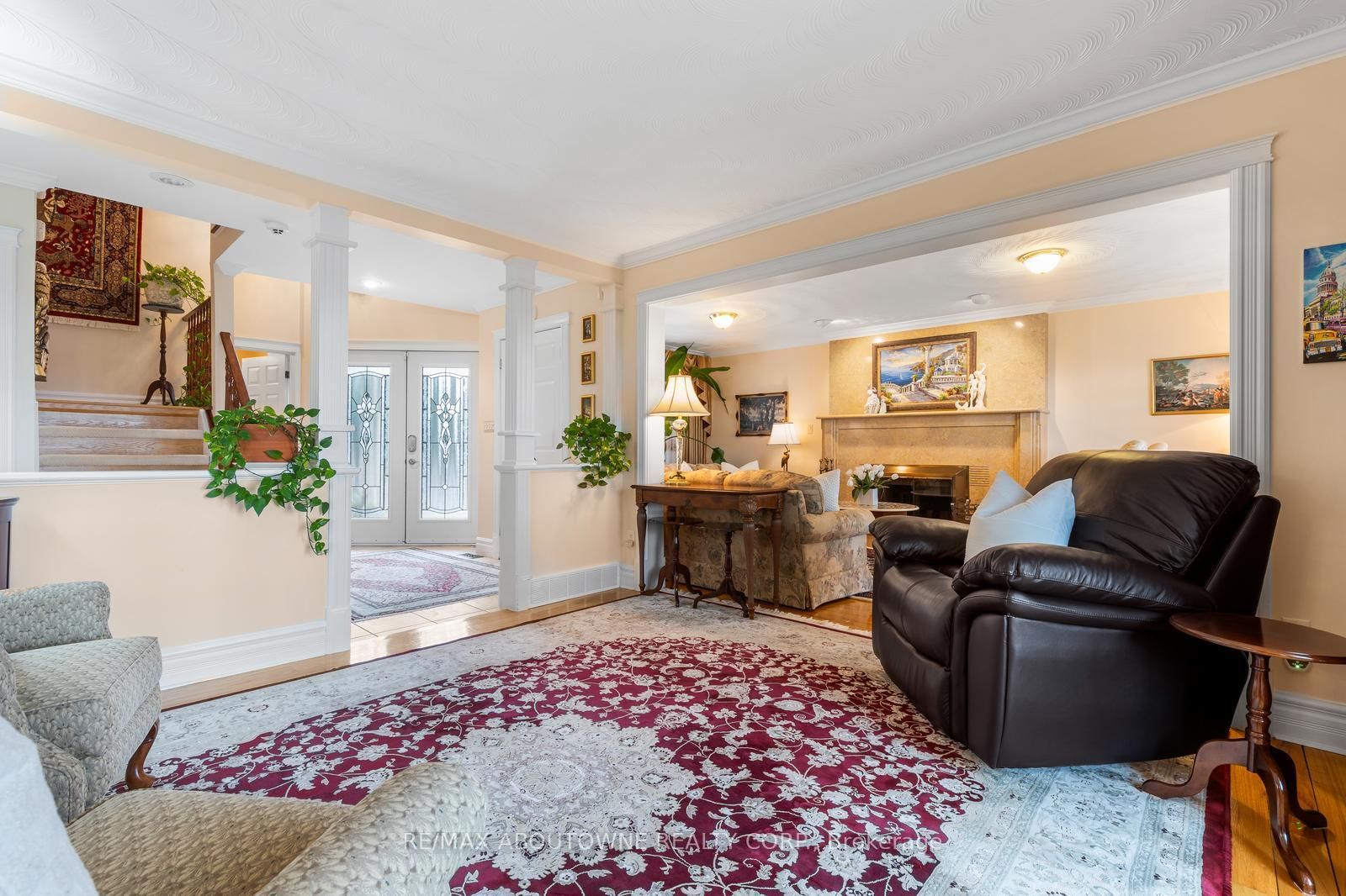 1 Twelfth Street • Grimsby, ON photo 8