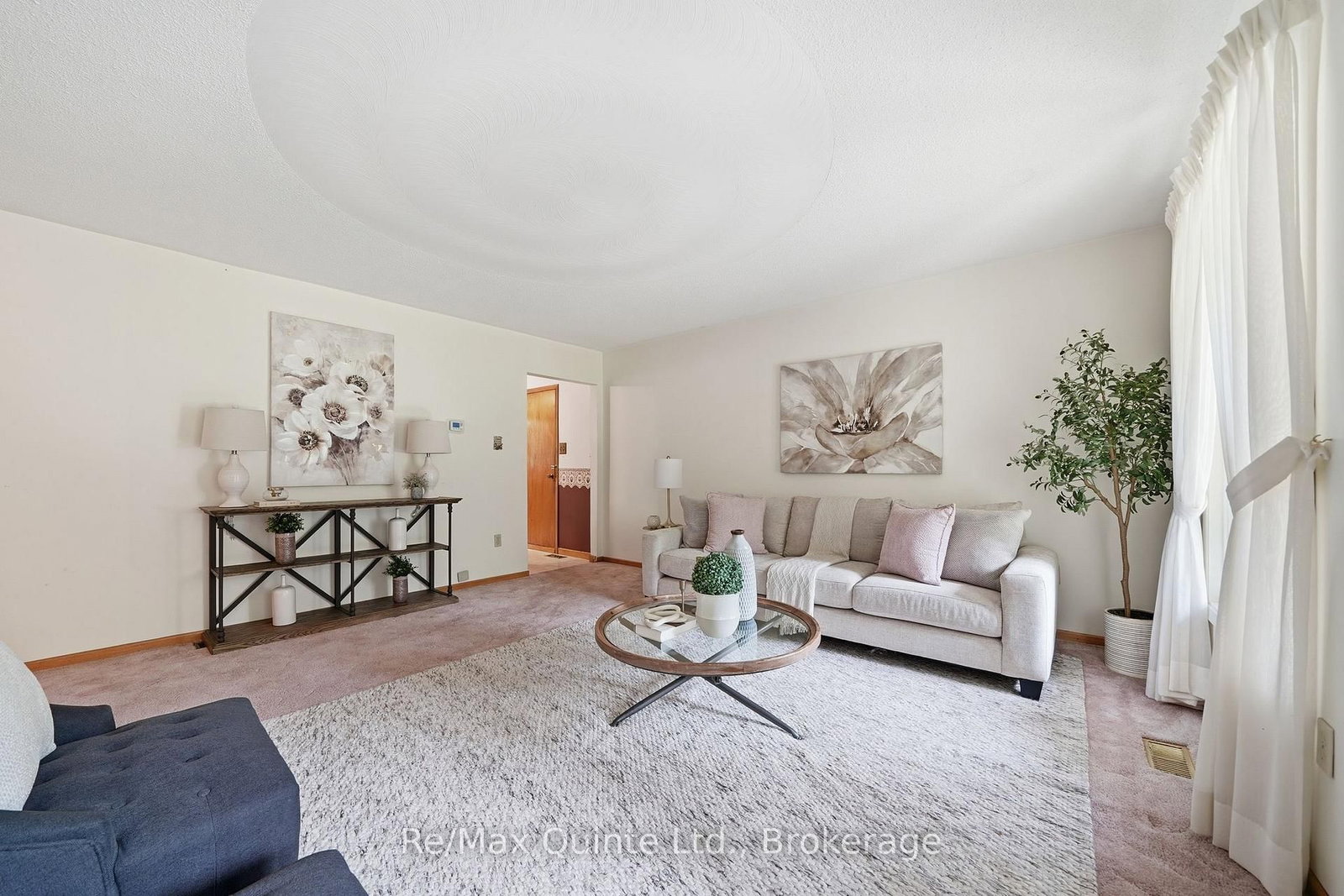 1678 County Road 3 • Prince Edward County, ON photo 12