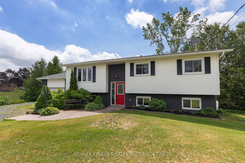 3305 Amey Road, Harrowsmith