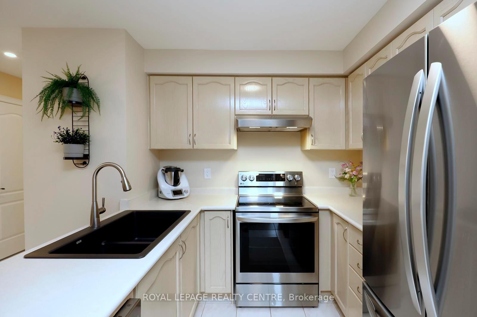 156 Chudleigh Street • Hamilton, ON photo 11