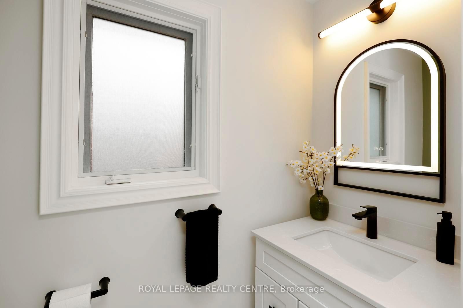 156 Chudleigh Street • Hamilton, ON photo 15