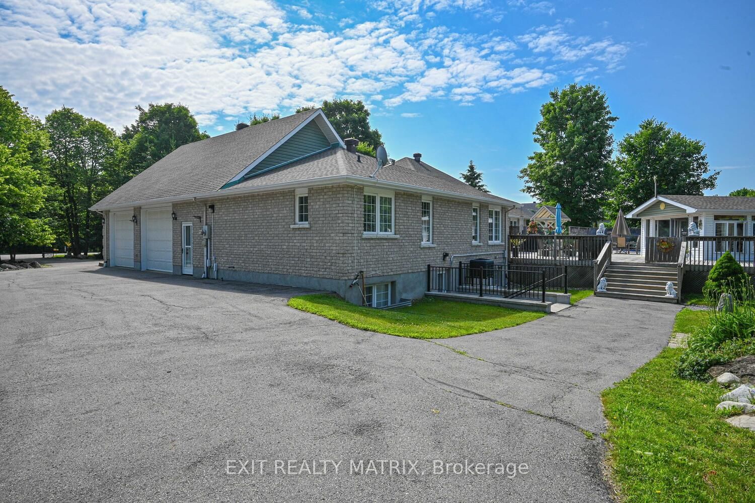 2573 Mitchell Street • Metcalfe, ON photo 29