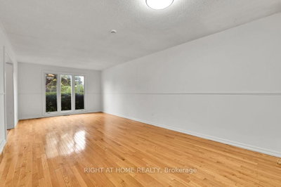 99 Craig Henry Drive • Ottawa, ON photo 4