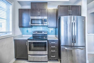 225 Westbank Trail — photo 3