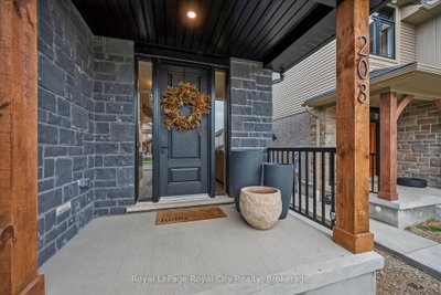 203 Schmidt Drive — photo 2