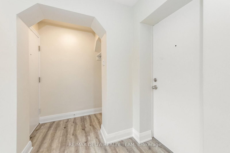 1 - 416 Dovercourt Avenue