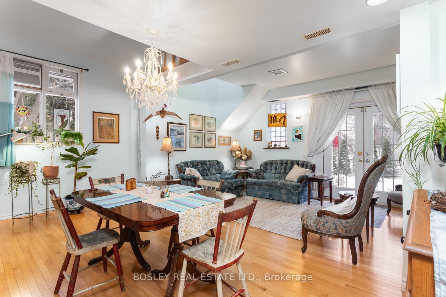 131 E King Street • Cobourg, ON photo 8